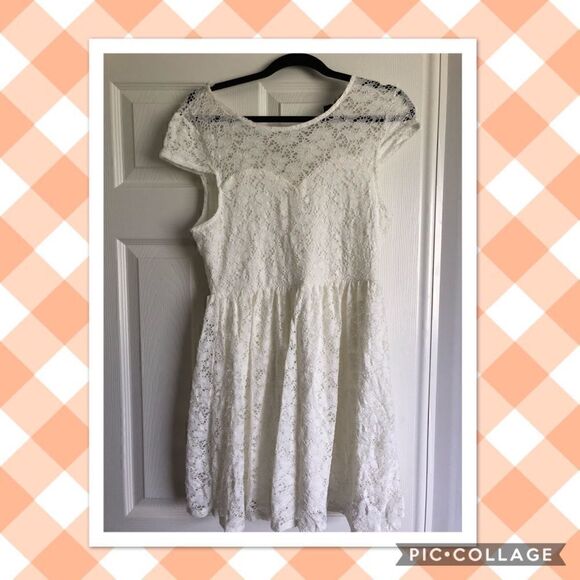 White lace dress fully lined - Picture 2 of 5